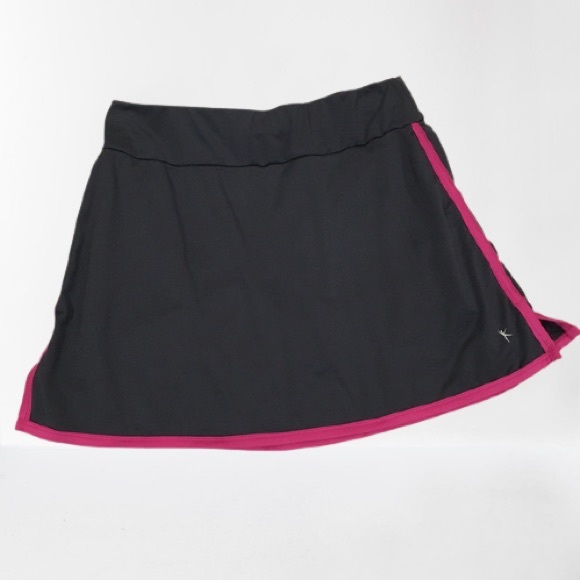 Danskin now skort Clearance
